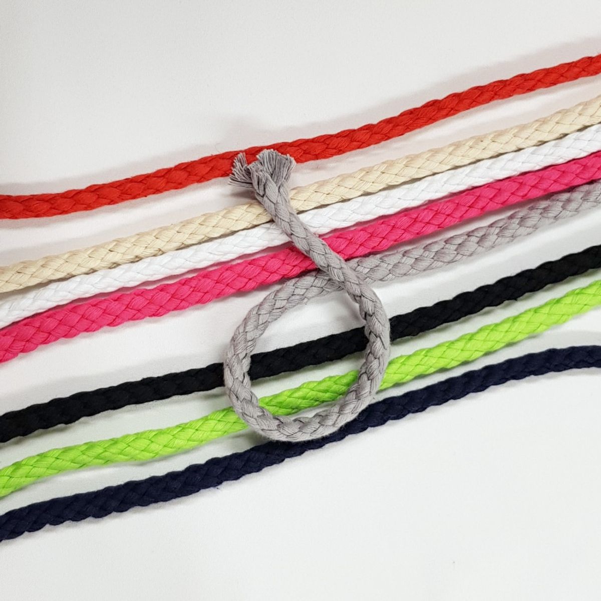 Anorakksnor 10 mm - flere farger - UTG. 