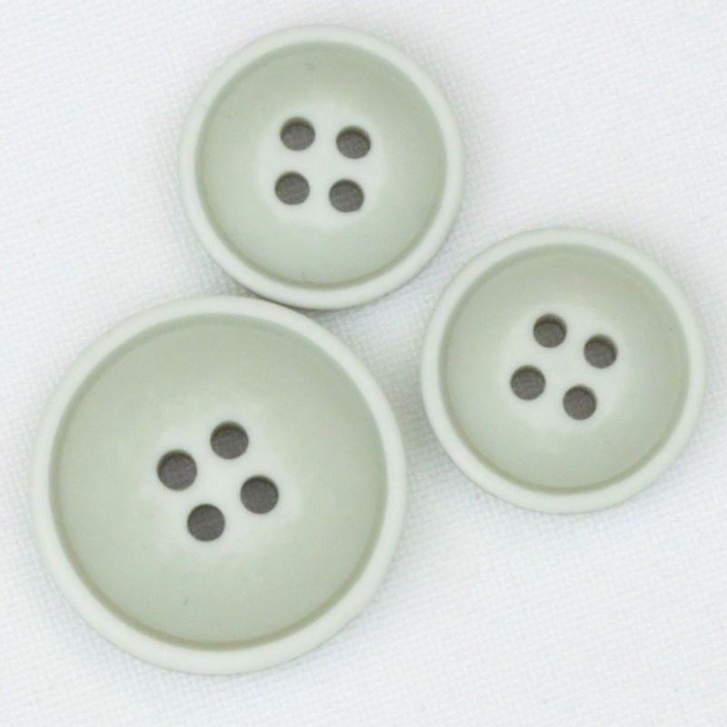 Knapp gråbeige/hvit 15 og 18 mm opphøyet kant