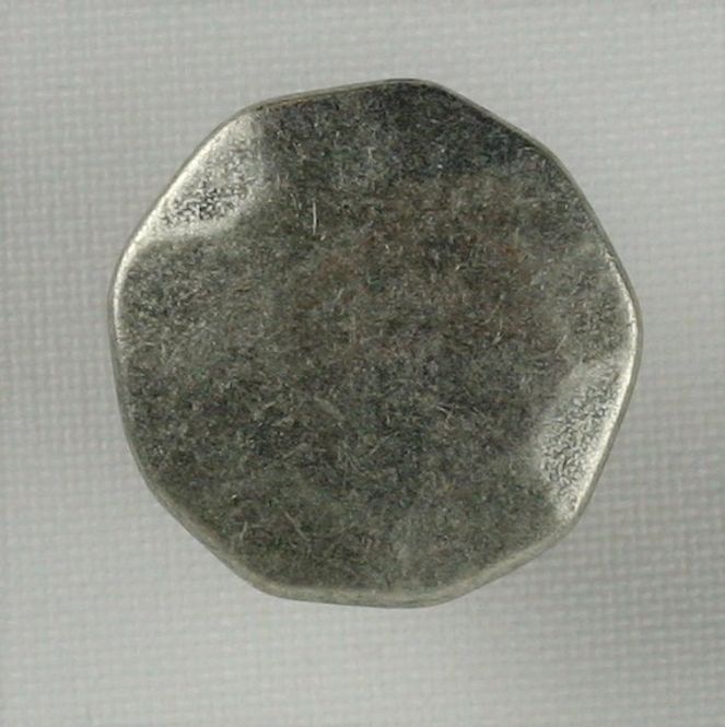 Hovedbilde Tinnknapp Hamret 18 mm kofteknapp