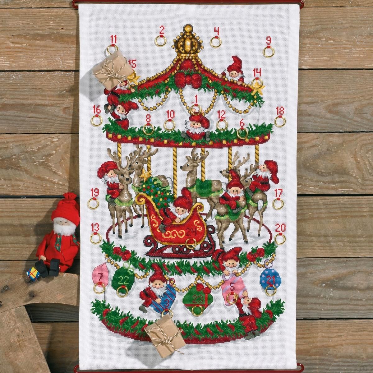 Julekalender Nissekarusellen 35 x 58 cm