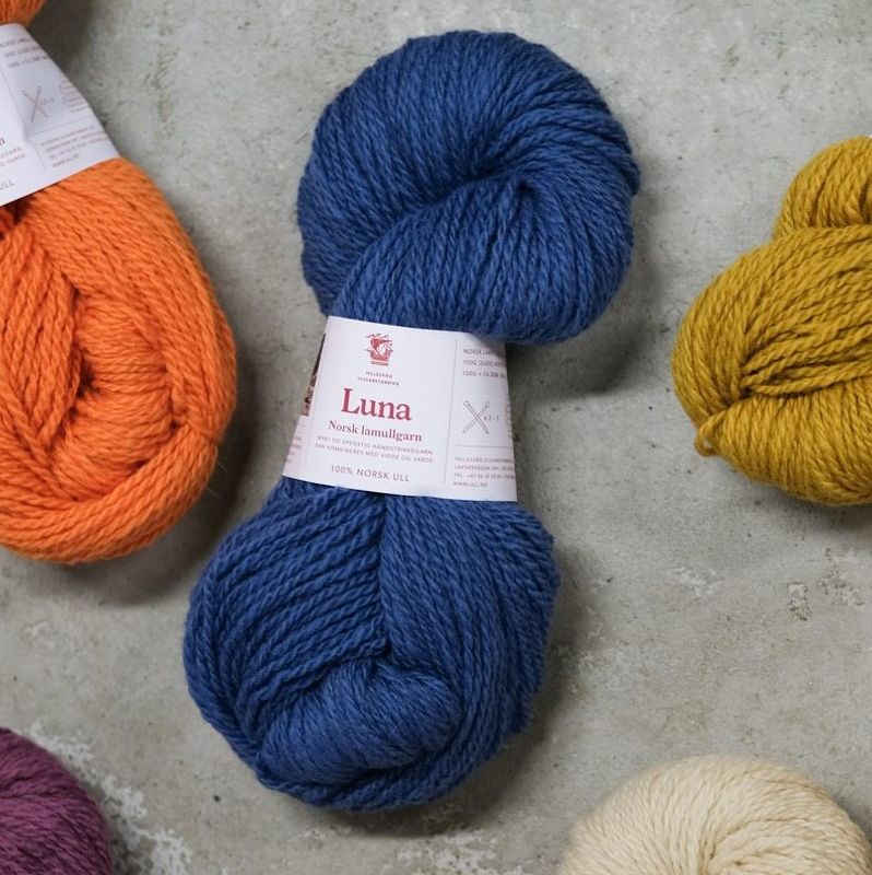 Luna - Norsk lamullsgarn 100 g Hillesvåg Fabrikker